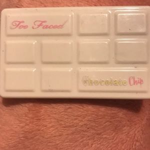 Too Faced Chocolate Chip pallet
